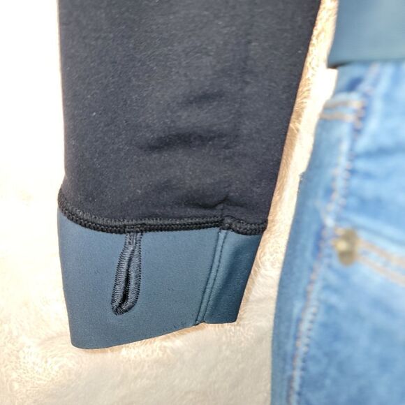 Patagonia full zip track / cycling jacket  with back pocket (small) - Picture 8 of 9